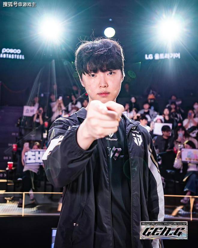 韩网票选S15战队毒奶榜火了,IG键盘冒奶,碾压TES成LPL第一