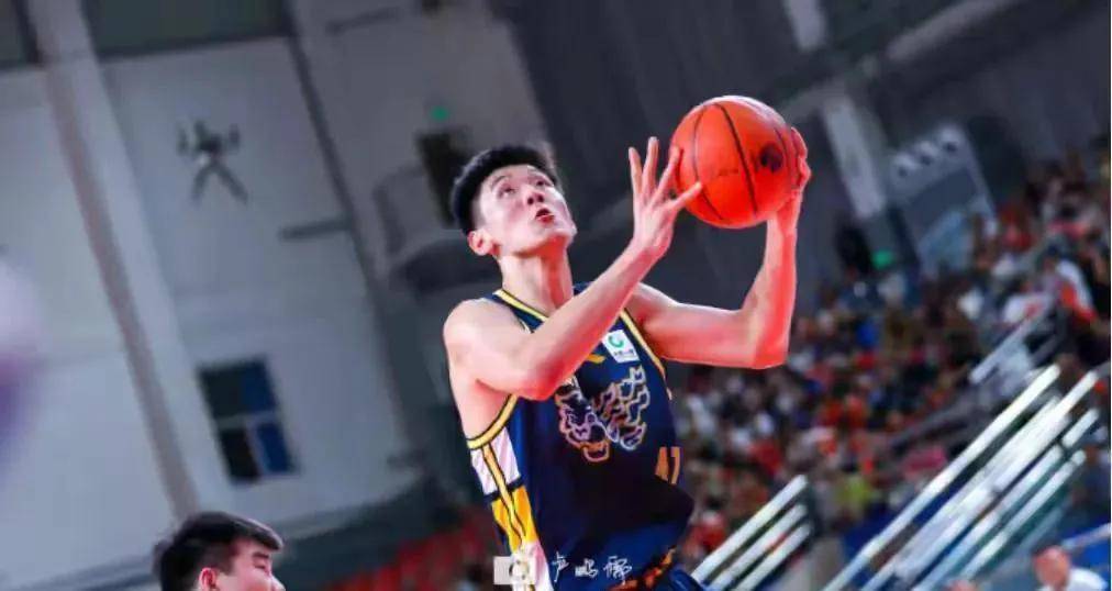 胡明轩、崔永熙领衔五星广东银河战舰出炉,11冠王力拼CBA总冠军