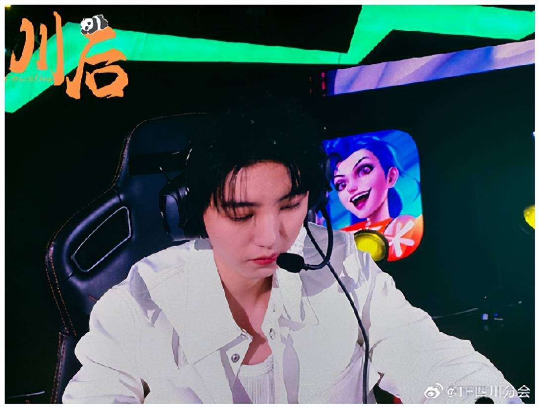 拒绝"快闪"!明星玩家为何选择在LOL手游"定居"